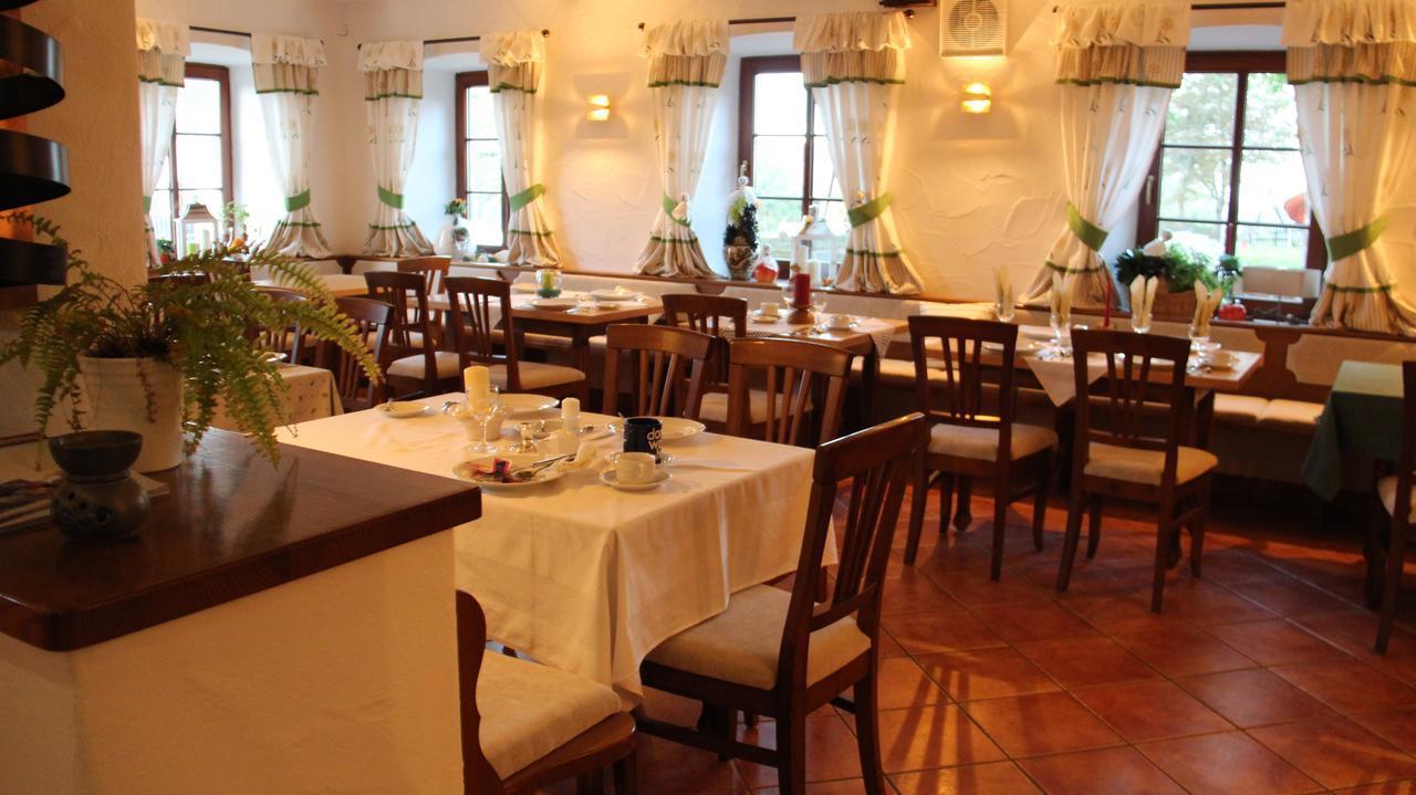 Hotel Alpenblick Riedering Ngoại thất bức ảnh